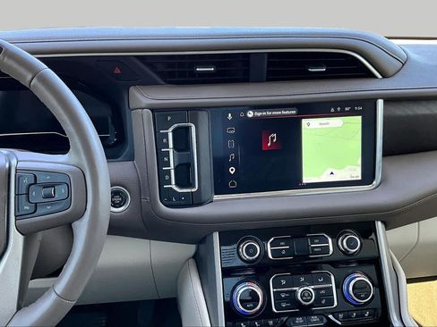 Used 2024 GMC Yukon Denali w/ Denali Reserve Package AWD/4WD image 7