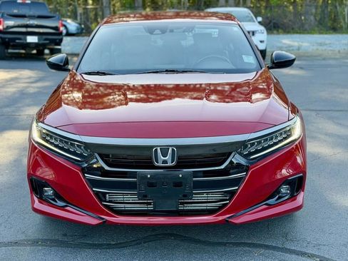 Used 2022 Honda Accord Sport image 3