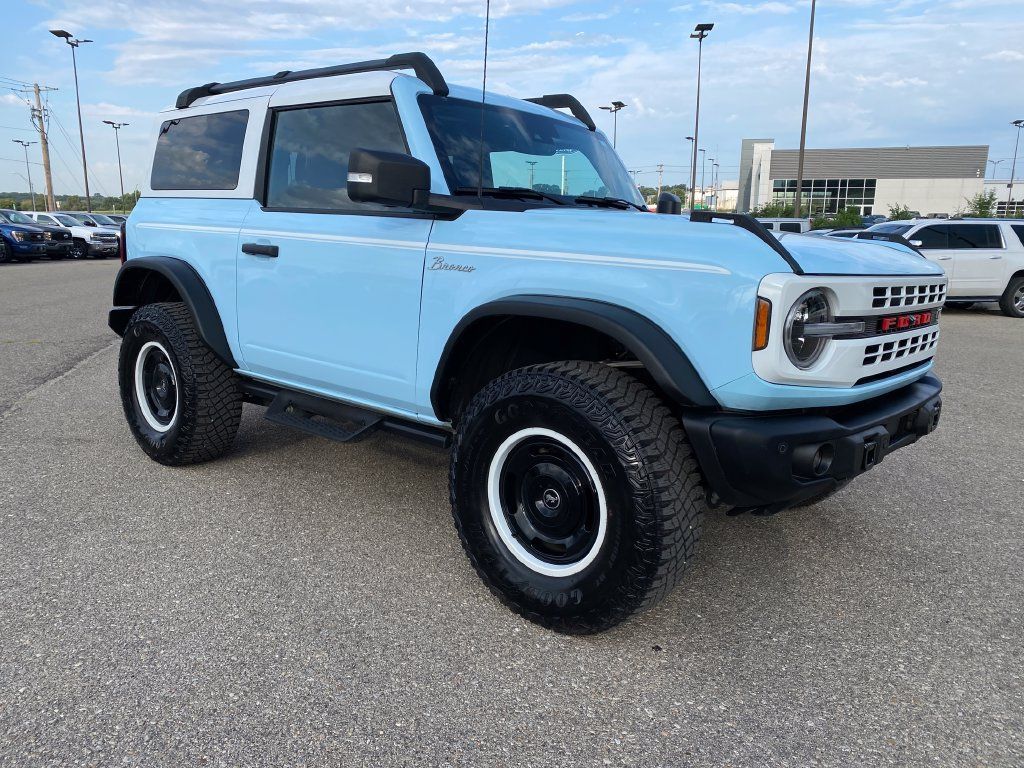 Used 2024 Ford Bronco Heritage Edition AWD/4WD image 8