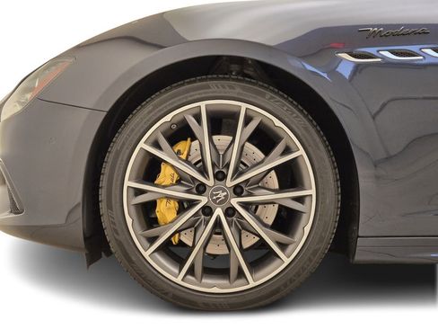Used 2022 Maserati Ghibli Modena image 12