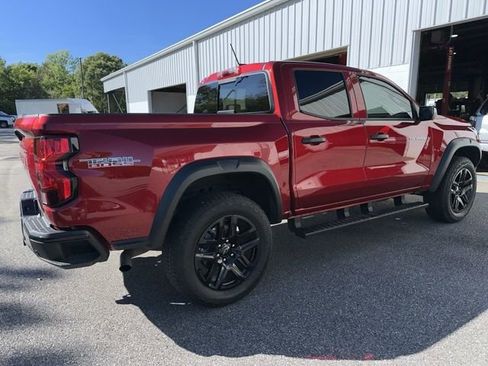Used 2025 Chevrolet Colorado Trail Boss image 6