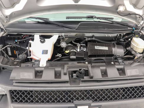 Used 2017 Chevrolet Express 2500 LS image 32
