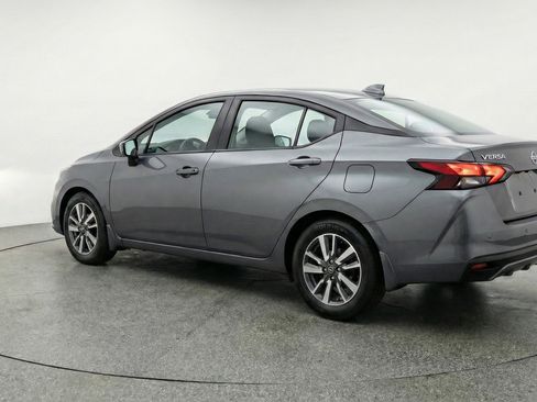 Used 2025 Nissan Versa SV image 6