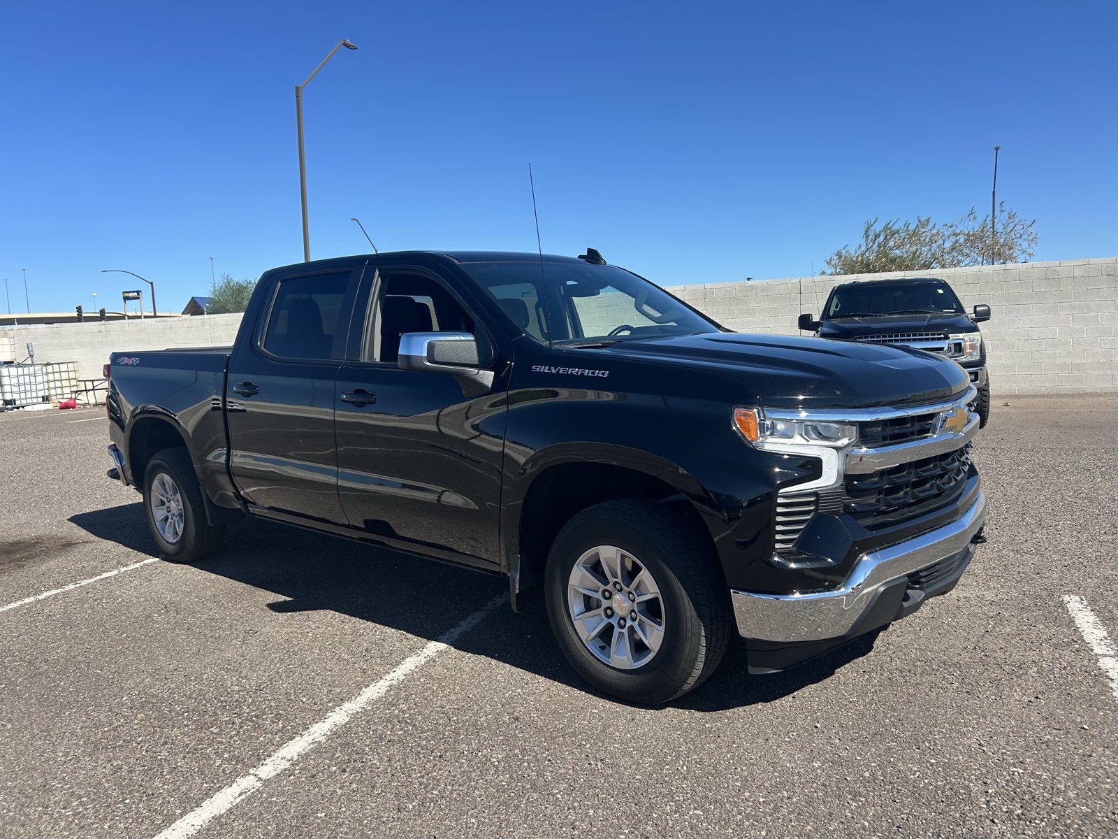 Used 2026 Chevrolet Silverado 1500 LT AWD/4WD image 7