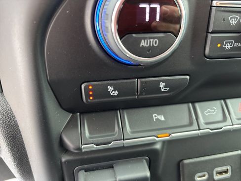 Used 2022 Chevrolet Silverado 2500 LT w/ All Star Edition image 25