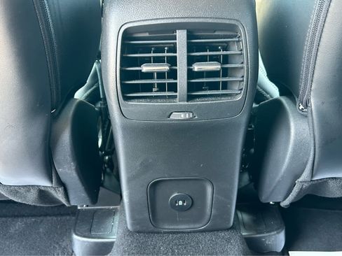 Used 2025 Ford Escape Platinum AWD/4WD image 11