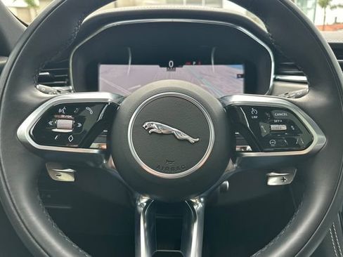 Certified 2024 Jaguar F-PACE R-Dynamic S image 23