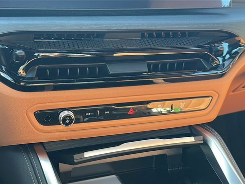 New 2026 BMW 430i Convertible w/ M Sport Package image 25