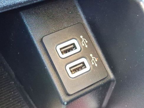 Used 2020 Ford Edge SEL image 41