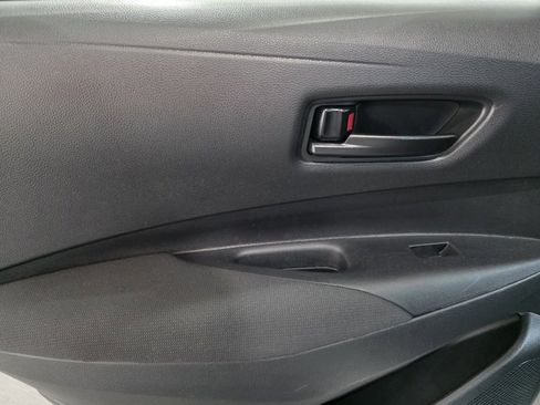 Used 2023 Toyota Corolla LE image 11