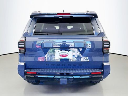 Used 2025 Toyota 4Runner TRD Sport Premium image 6