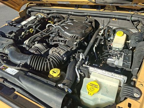 Used 2013 Jeep Wrangler Sahara w/ Dual Top Group image 26