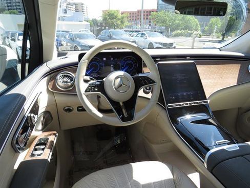 Certified 2023 Mercedes-Benz EQS 450+ SUV image 9