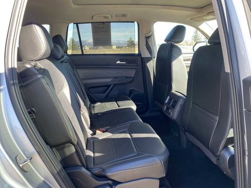 Used 2022 Volkswagen Atlas SE image 37