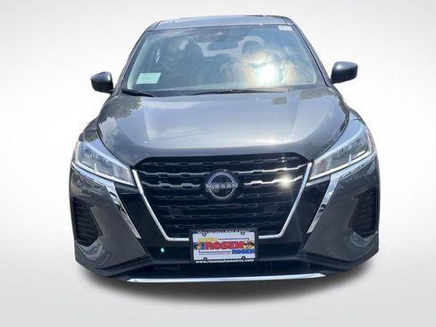 New 2025 Nissan Kicks Play S image 8