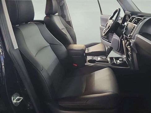 Used 2023 Toyota 4Runner SR5 Premium image 33