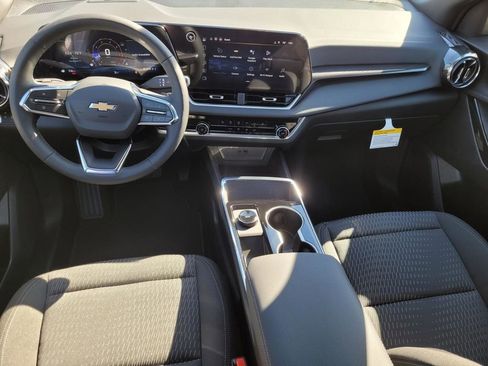 New 2026 Chevrolet Equinox LT w/ Safety and Technology Package image 10