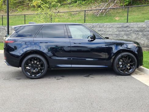 New 2026 Land Rover Range Rover Sport Dynamic SE AWD/4WD image 11