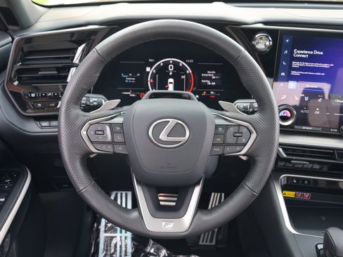 Used 2025 Lexus TX 350 AWD w/ Technology Package image 18