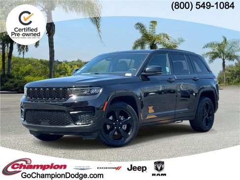 Certified 2023 Jeep Grand Cherokee Altitude AWD/4WD image 1