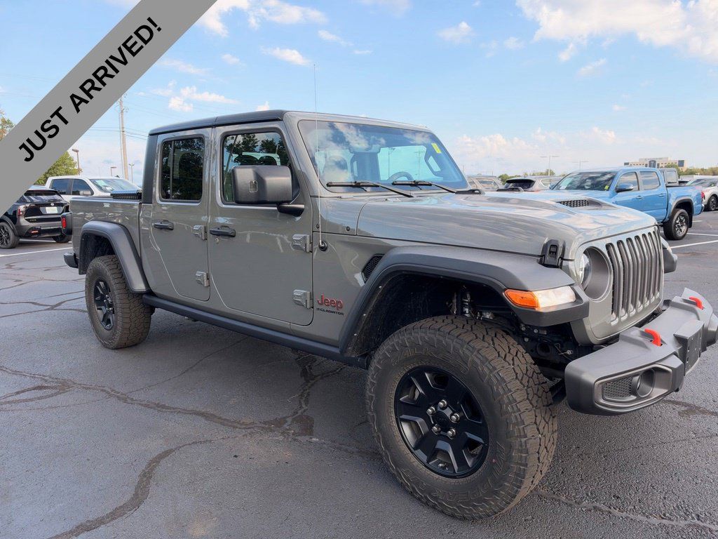 Used 2023 Jeep Gladiator Mojave w/ Cold Weather Group AWD/4WD image 3