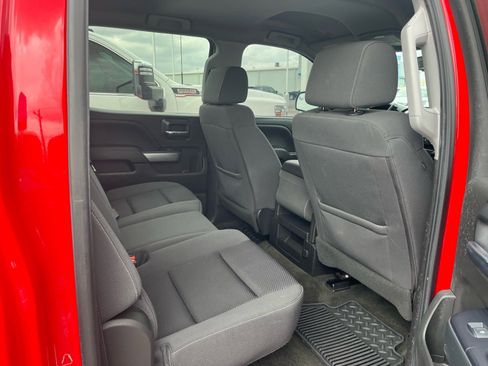 Used 2018 Chevrolet Silverado 1500 LT w/ All Star Edition image 8