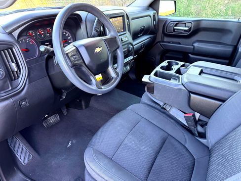 Used 2021 Chevrolet Silverado 1500 Custom image 10