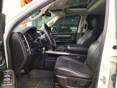 Used 2018 RAM 1500 Sport image 17