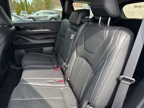 Certified 2023 INFINITI QX60 Pure image 12