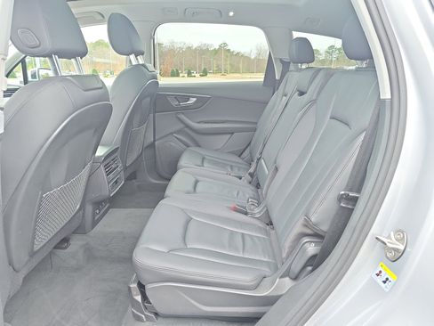 Certified 2022 Audi Q7 3.0T Premium image 14