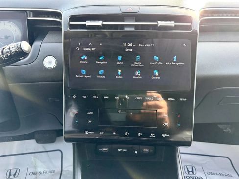 Used 2023 Hyundai Tucson Limited image 22