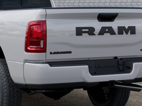 New 2026 RAM 3500 Laramie AWD/4WD image 14