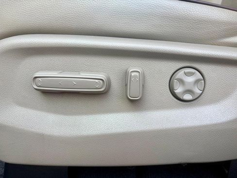 Used 2023 Honda Odyssey Elite image 39