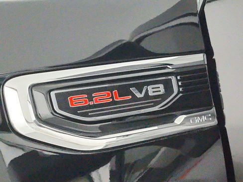 Used 2022 GMC Sierra 1500 Denali AWD/4WD image 16