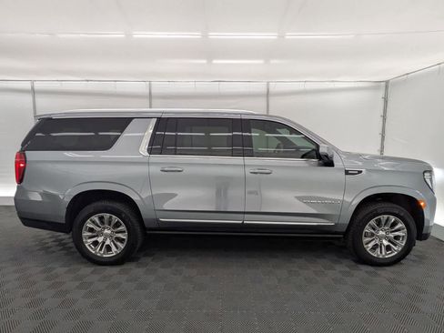 Used 2024 GMC Yukon XL Denali AWD/4WD image 7
