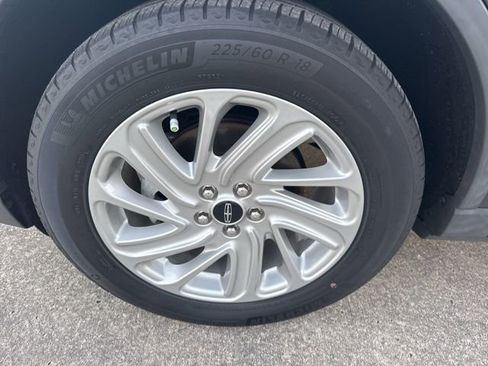 Used 2020 Lincoln Corsair FWD w/ Convenience Package image 22