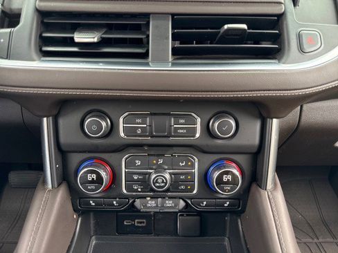Used 2021 Chevrolet Tahoe Z71 AWD/4WD image 26