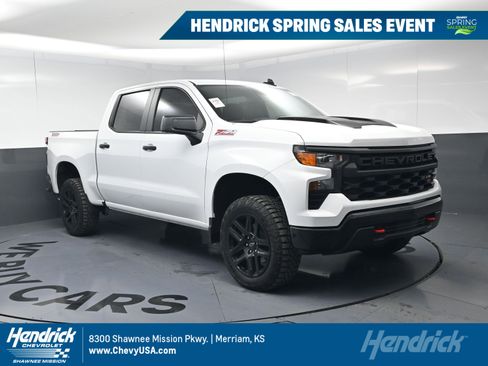 Used 2024 Chevrolet Silverado 1500 Custom Trail Boss w/ LPO, Dark Essentials Package image 1