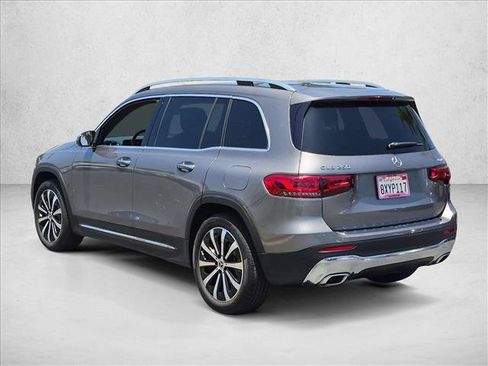 Used 2021 Mercedes-Benz GLB 250 4MATIC image 8
