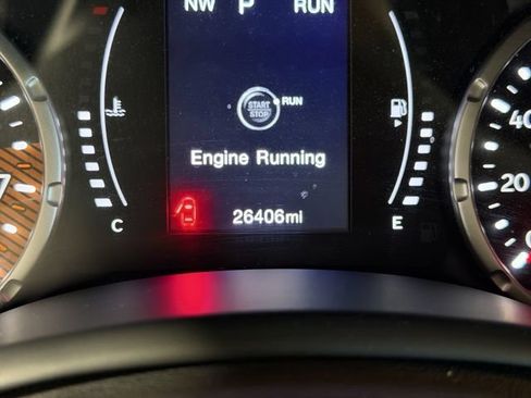 Used 2023 Jeep Renegade Latitude w/ Premium Group AWD/4WD image 27