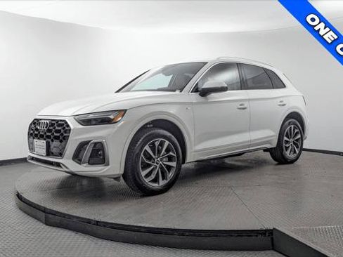 Used 2023 Audi Q5 2.0T Premium Plus w/ Premium Plus Package AWD/4WD image 2