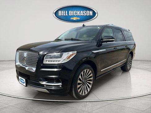 Used 2021 Lincoln Navigator L Reserve w/ Luxury Package AWD/4WD image 3