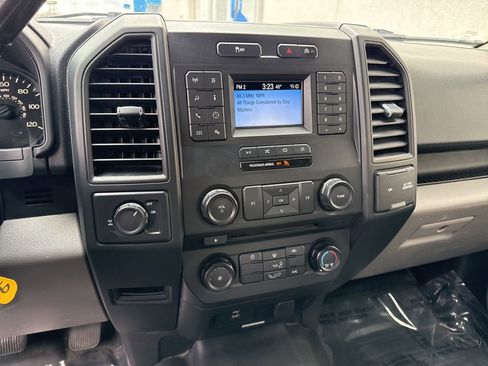 Used 2018 Ford F150 XL w/ Equipment Group 101A Mid RWD image 19