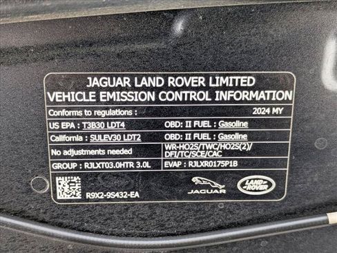Used 2024 Land Rover Range Rover Sport SE AWD/4WD image 26