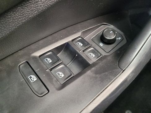 Used 2019 Volkswagen Jetta S w/ Driver Assistance Package FWD image 27