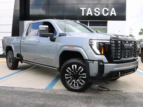 New 2025 GMC Sierra 2500 Denali Ultimate image 1