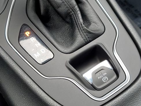 Used 2022 Jeep Cherokee Latitude Lux AWD/4WD image 21