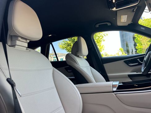 Certified 2025 Mercedes-Benz GLC 300 image 18
