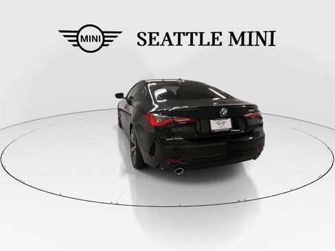 Used 2021 BMW 430i Coupe w/ Convenience Package RWD image 9