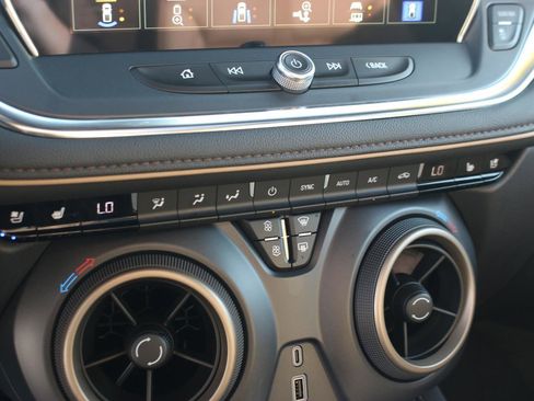 Used 2024 Chevrolet Blazer Premier w/ Driver Confidence II Package image 28